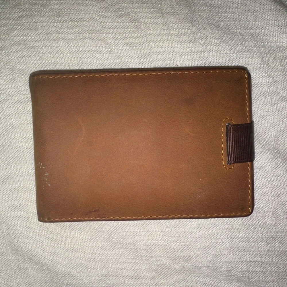 Leather AirTag Wallet